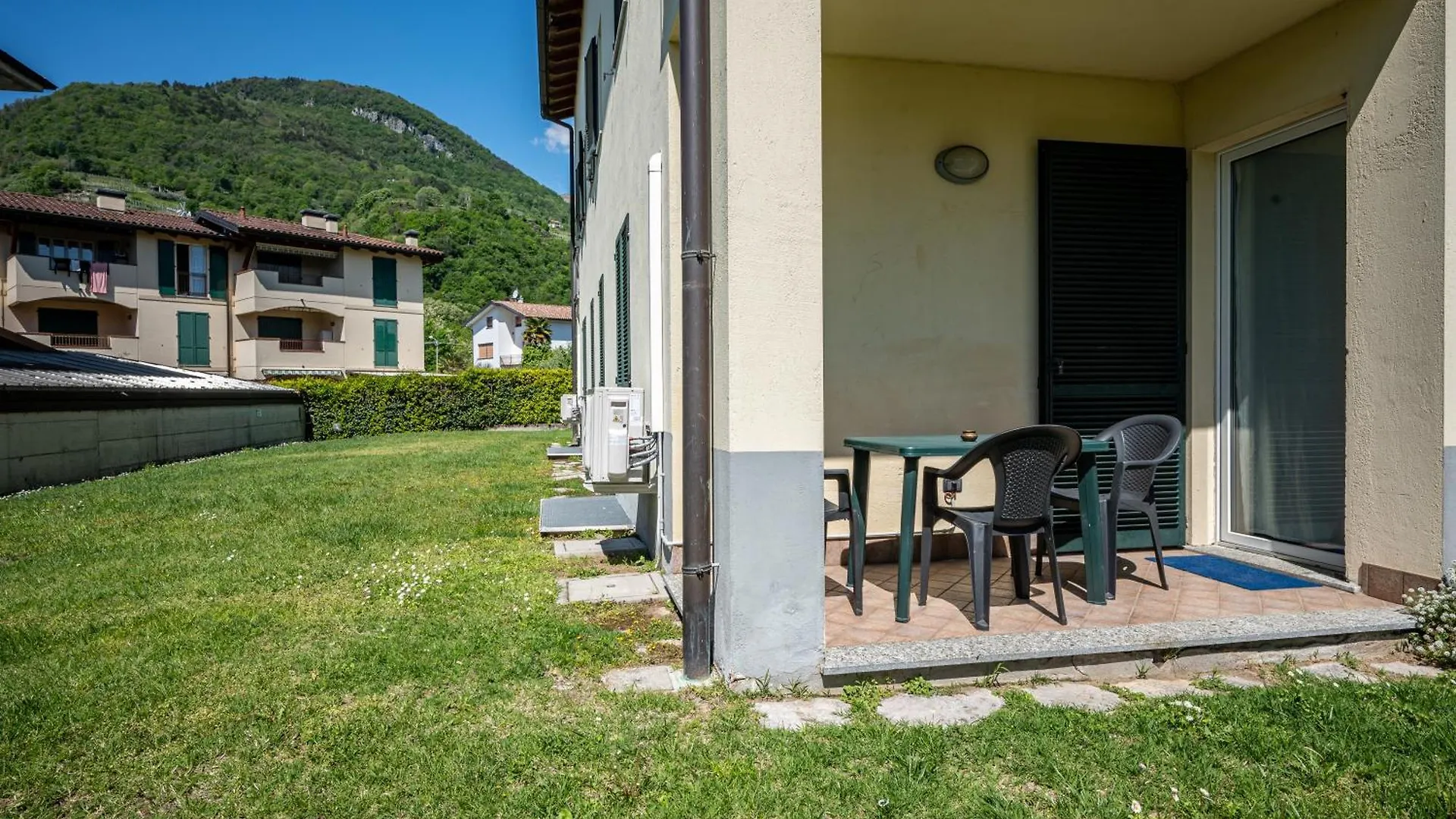Apartment My Holidays New Eden Mansarda Domaso